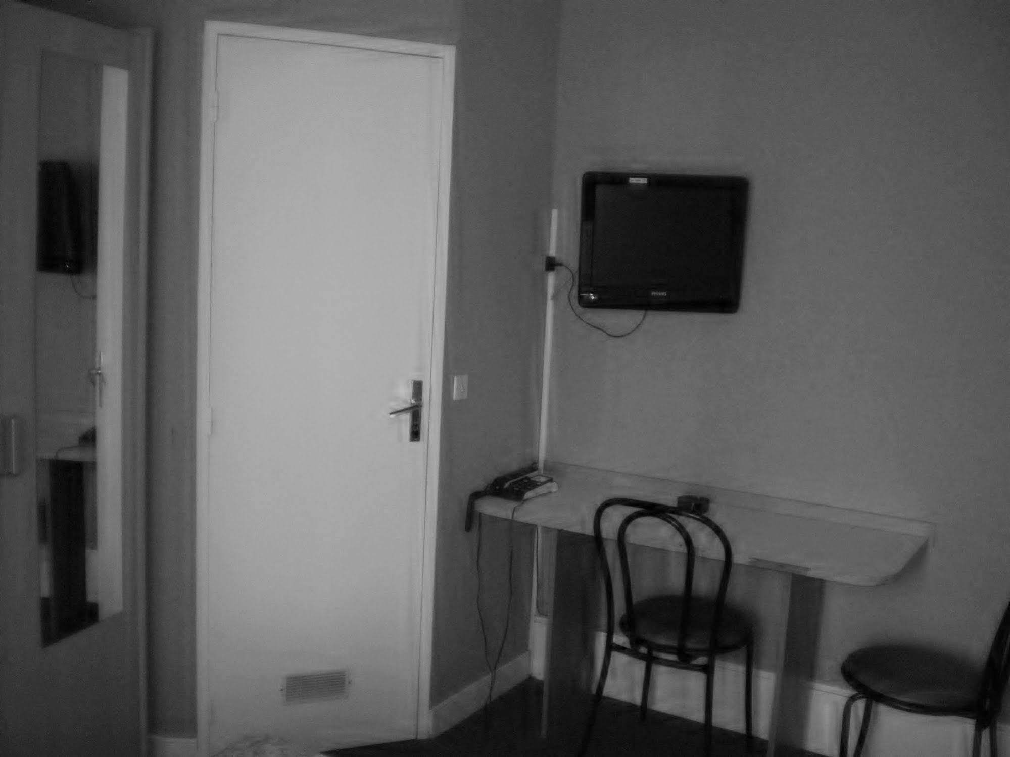 Hotel Moderne Saint-Denis  Exterior photo